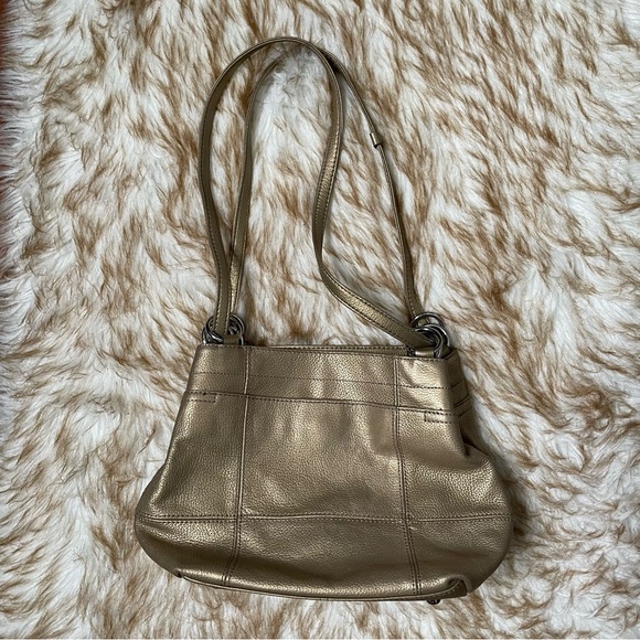 Tignanello pebbled leather gold metallic convertible strap purse - Picture 10 of 10